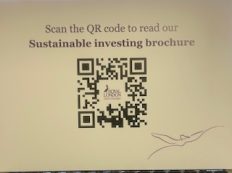 QR DISPLAY SUSTAINABLE
